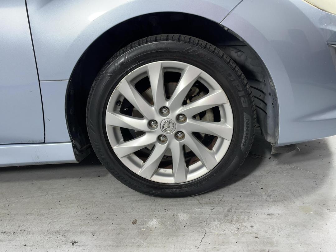 Photo '9' of Mazda Atenza