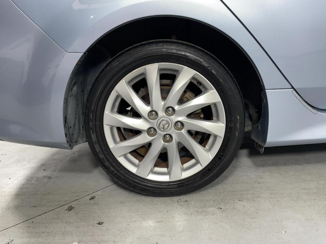 Photo '12' of Mazda Atenza