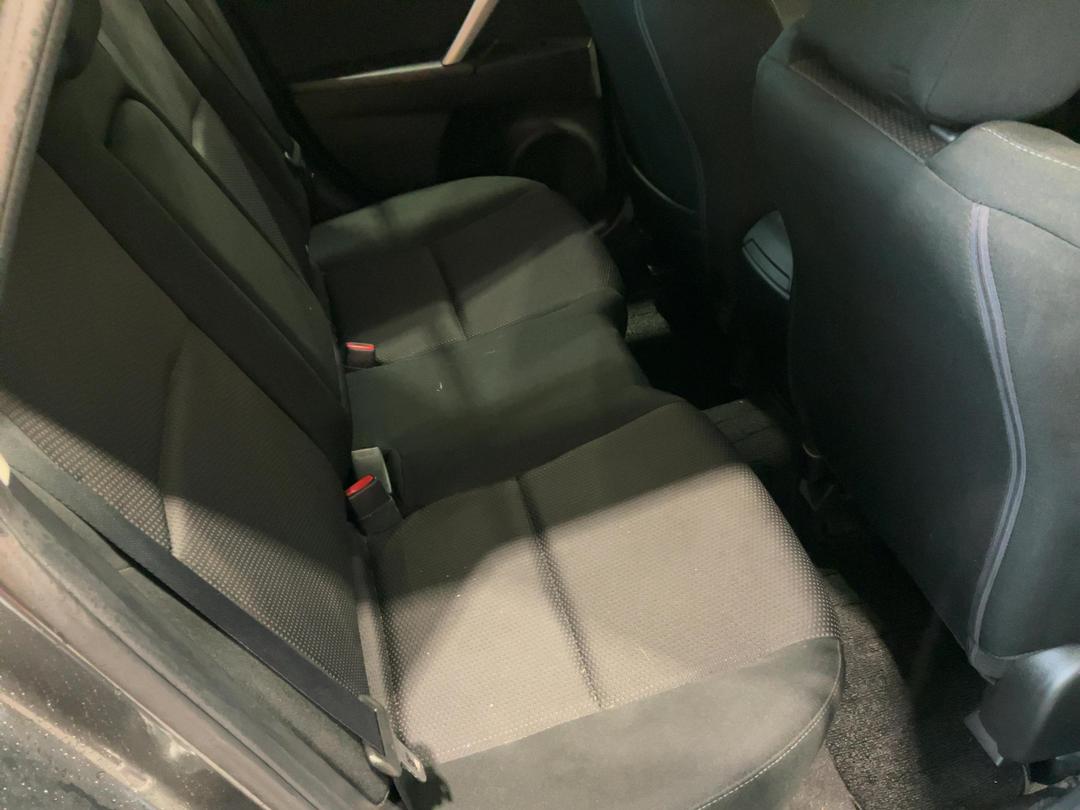 Photo '16' of Mazda Axela