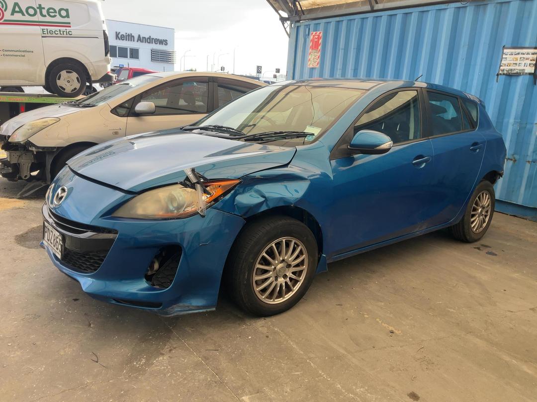 Photo '3' of Mazda Axela