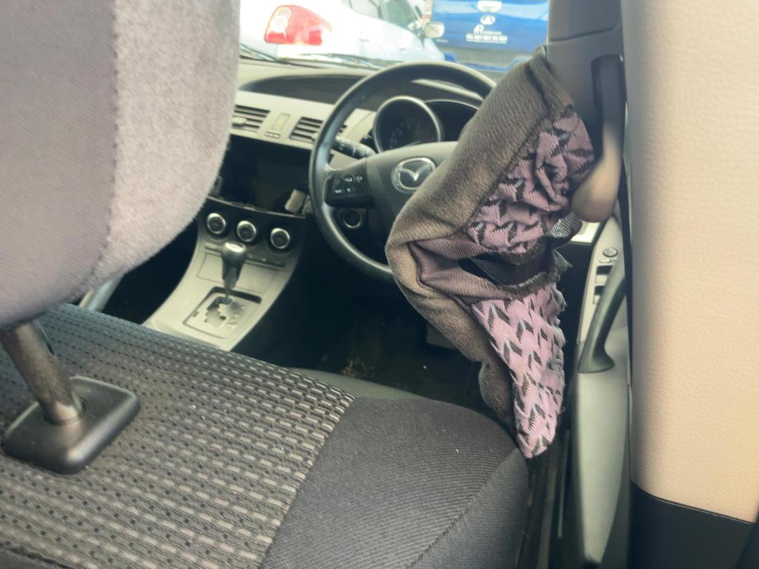 Photo '12' of Mazda Axela