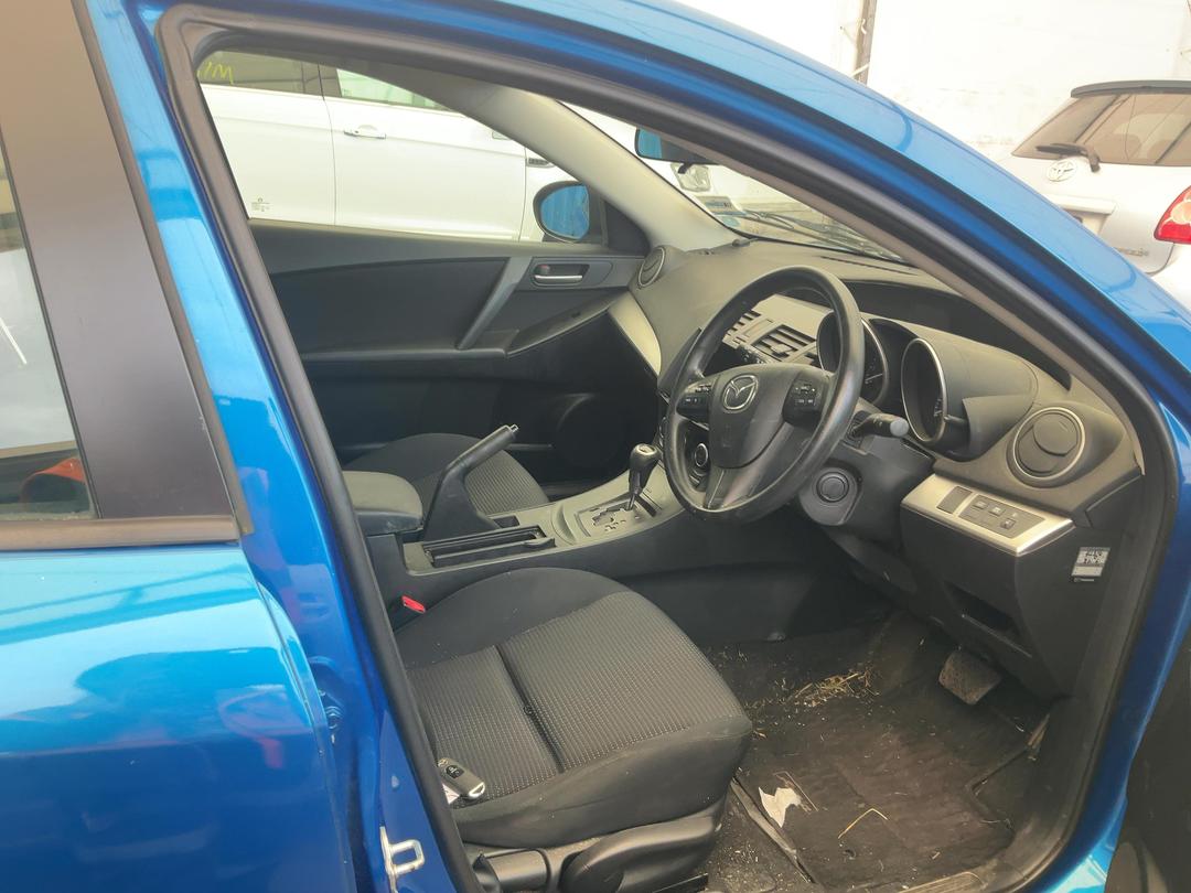 Photo '13' of Mazda Axela