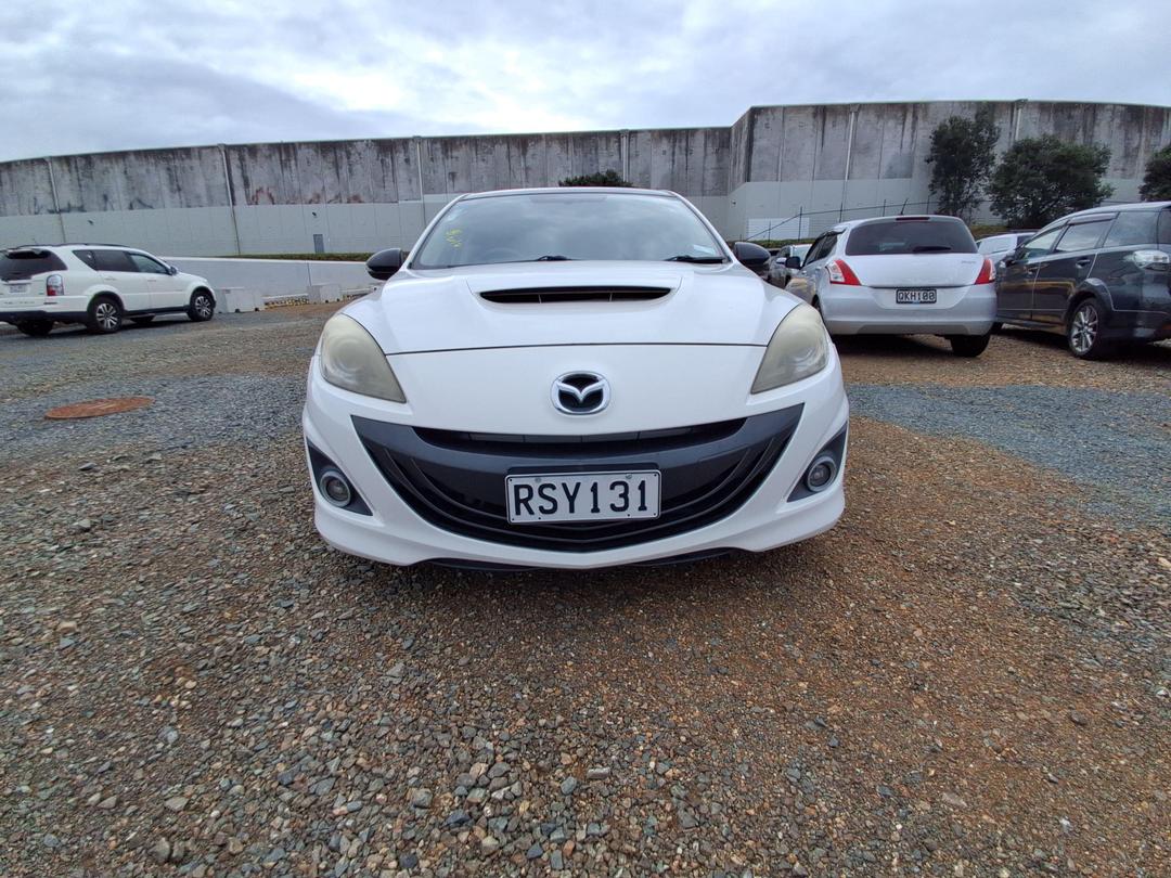 Photo '2' of Mazda Axela Photo '2' of Mazda Axela