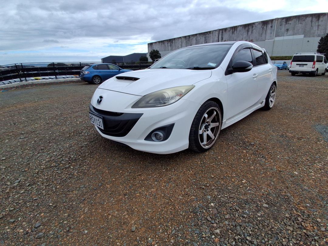 Photo '3' of Mazda Axela Photo '3' of Mazda Axela