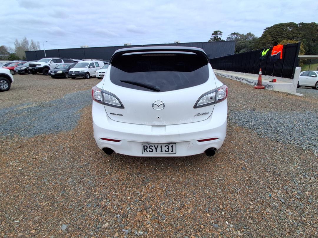 Photo '5' of Mazda Axela Photo '5' of Mazda Axela