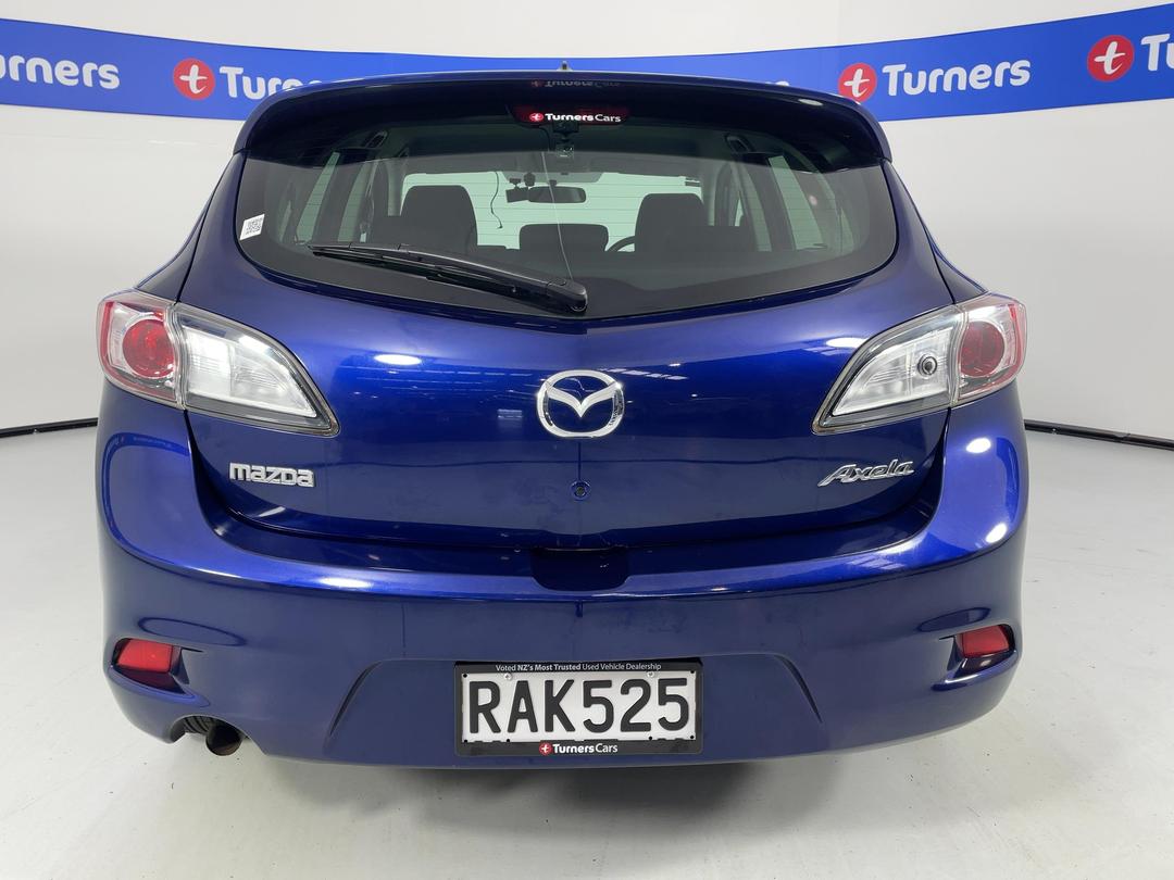 Photo '6' of Mazda Axela
