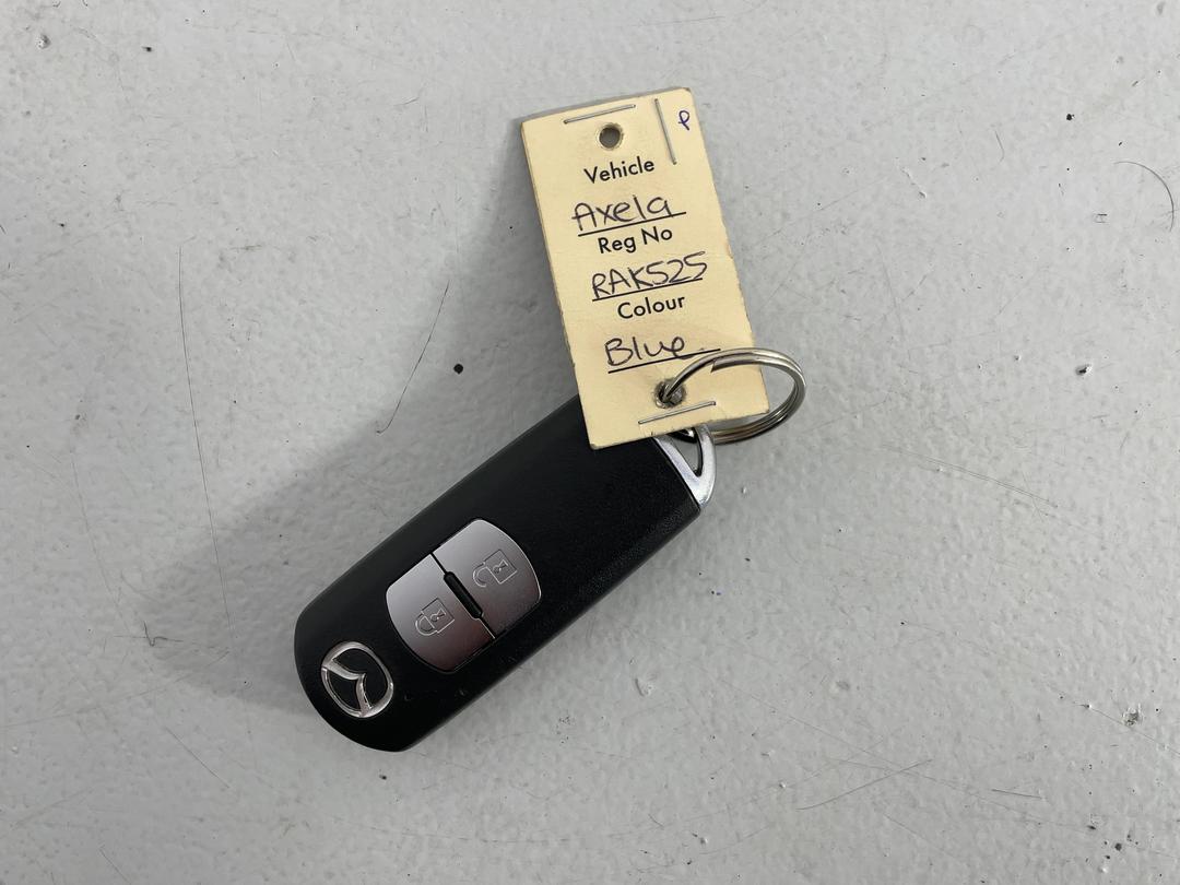 Photo '22' of Mazda Axela