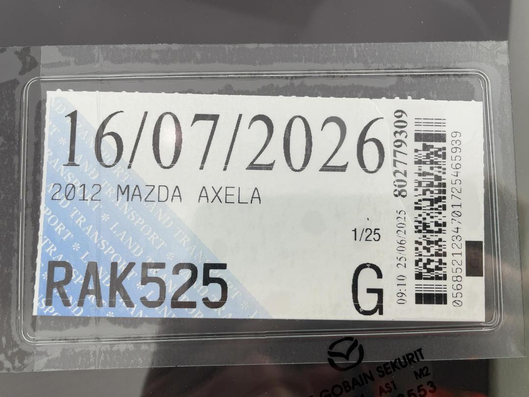 Photo '28' of Mazda Axela
