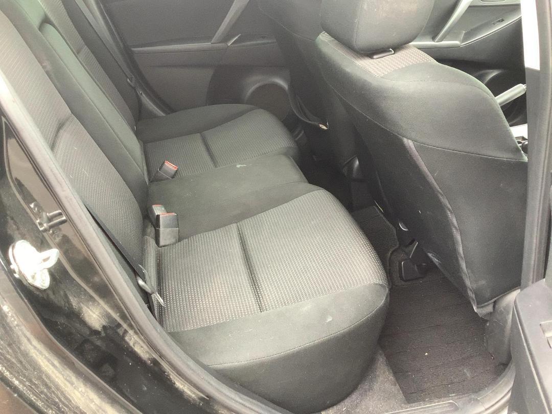 Photo '11' of Mazda Axela Photo '11' of Mazda Axela