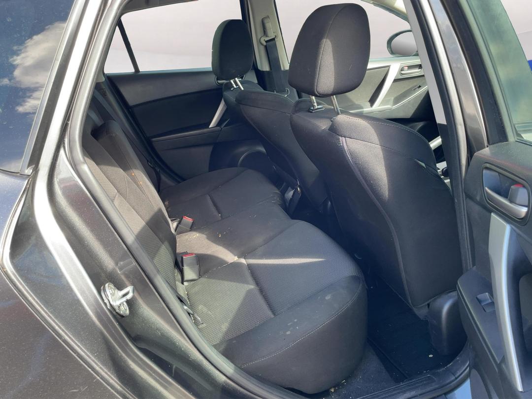 Photo '18' of Mazda Axela Photo '18' of Mazda Axela