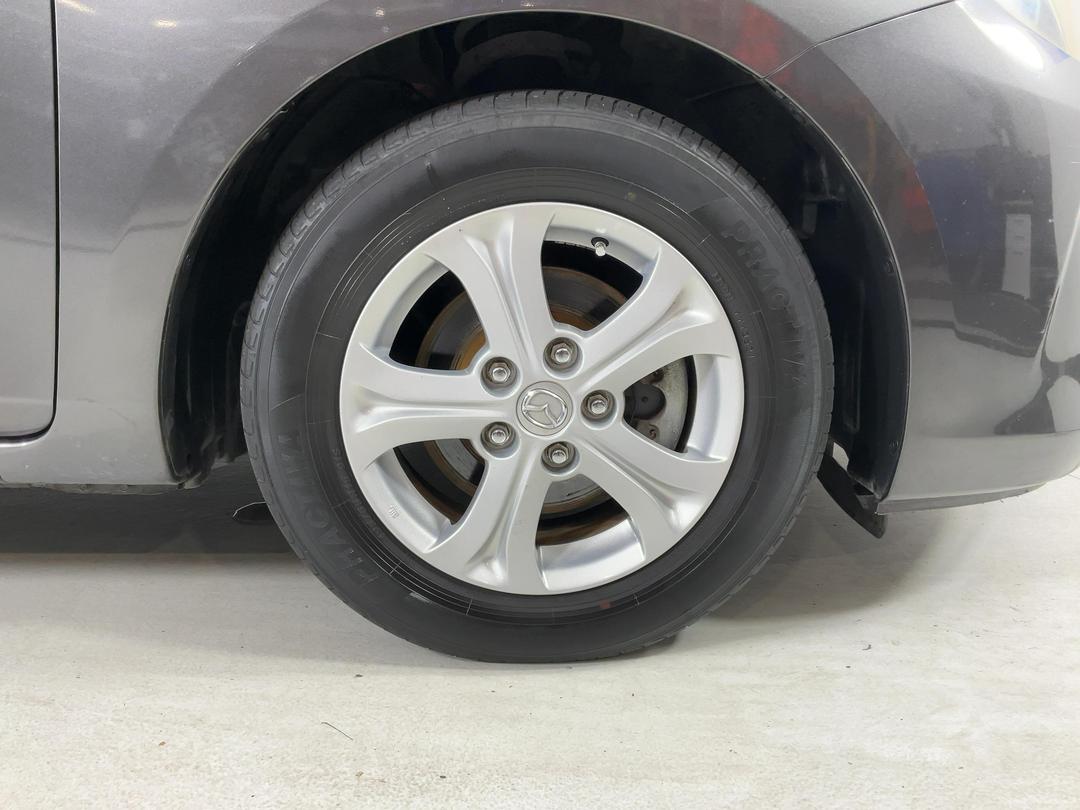 Photo '9' of Mazda Axela