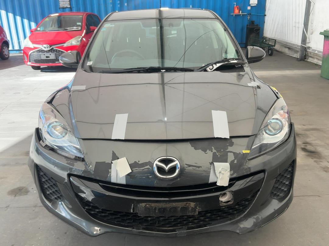 Photo '2' of Mazda Axela Photo '2' of Mazda Axela