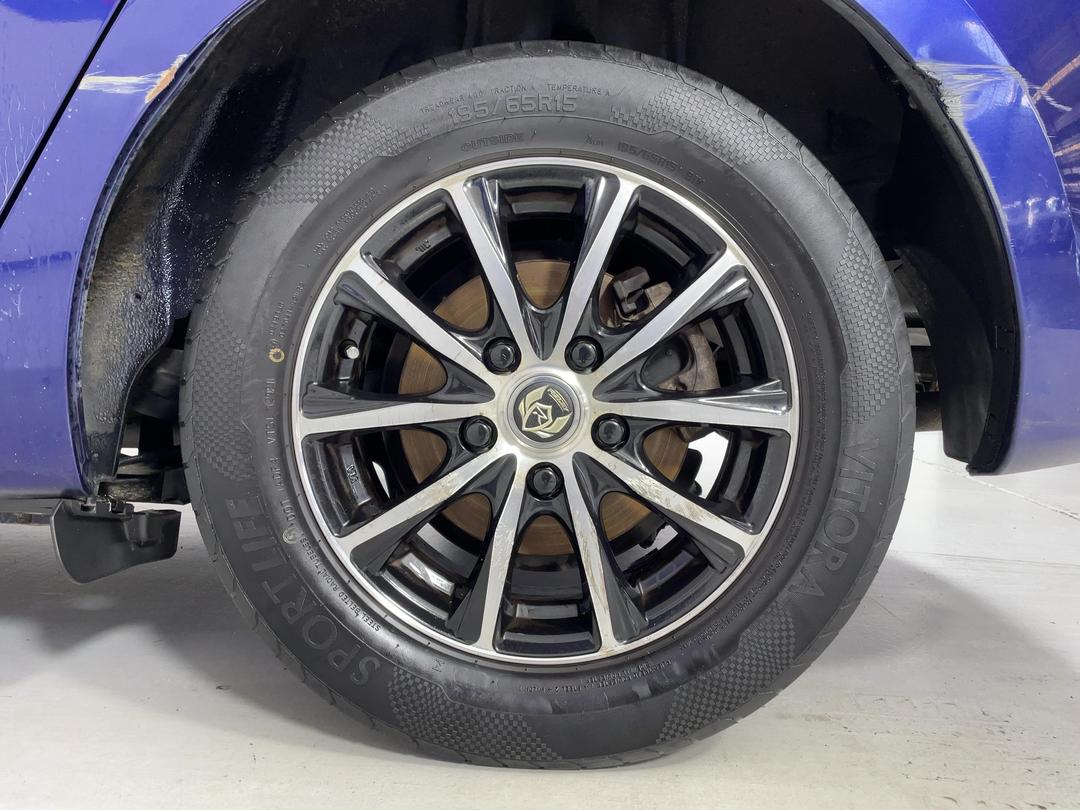Photo '11' of Mazda Axela