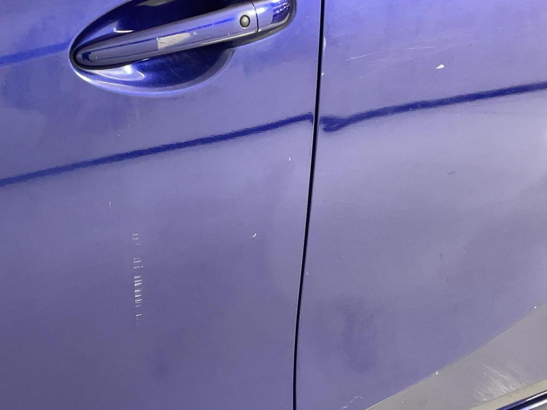 Photo '28' of Mazda Axela