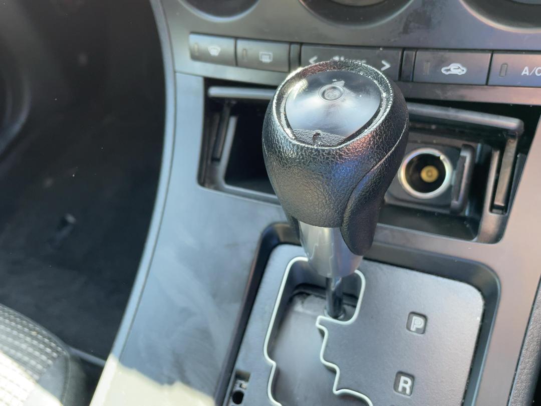 Photo '32' of Mazda Axela