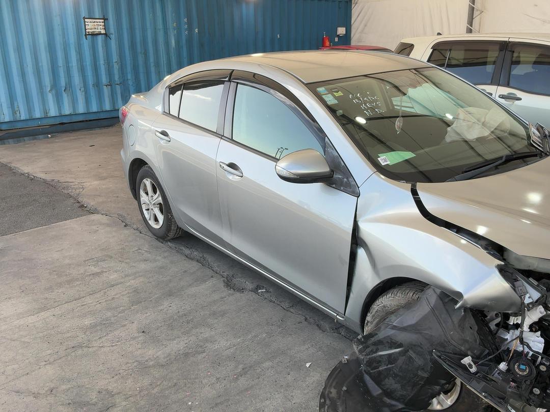 Photo '2' of Mazda Axela
