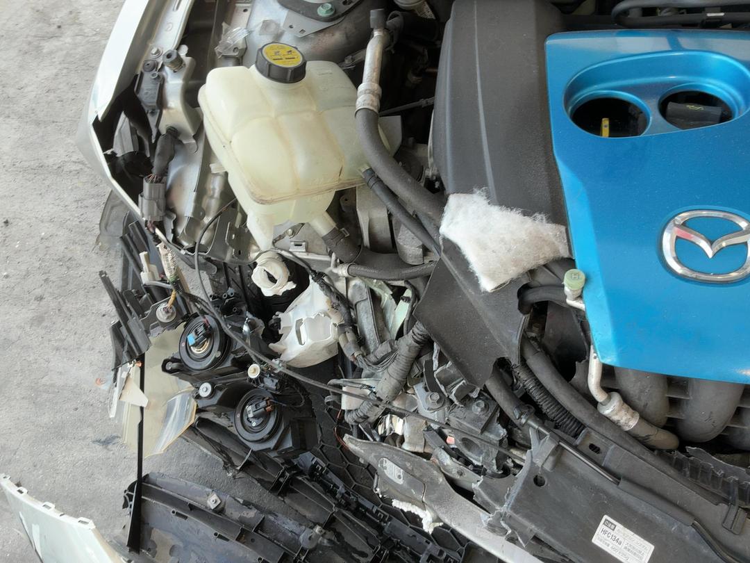 Photo '24' of Mazda Axela