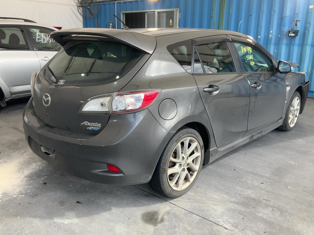 Photo '6' of Mazda Axela