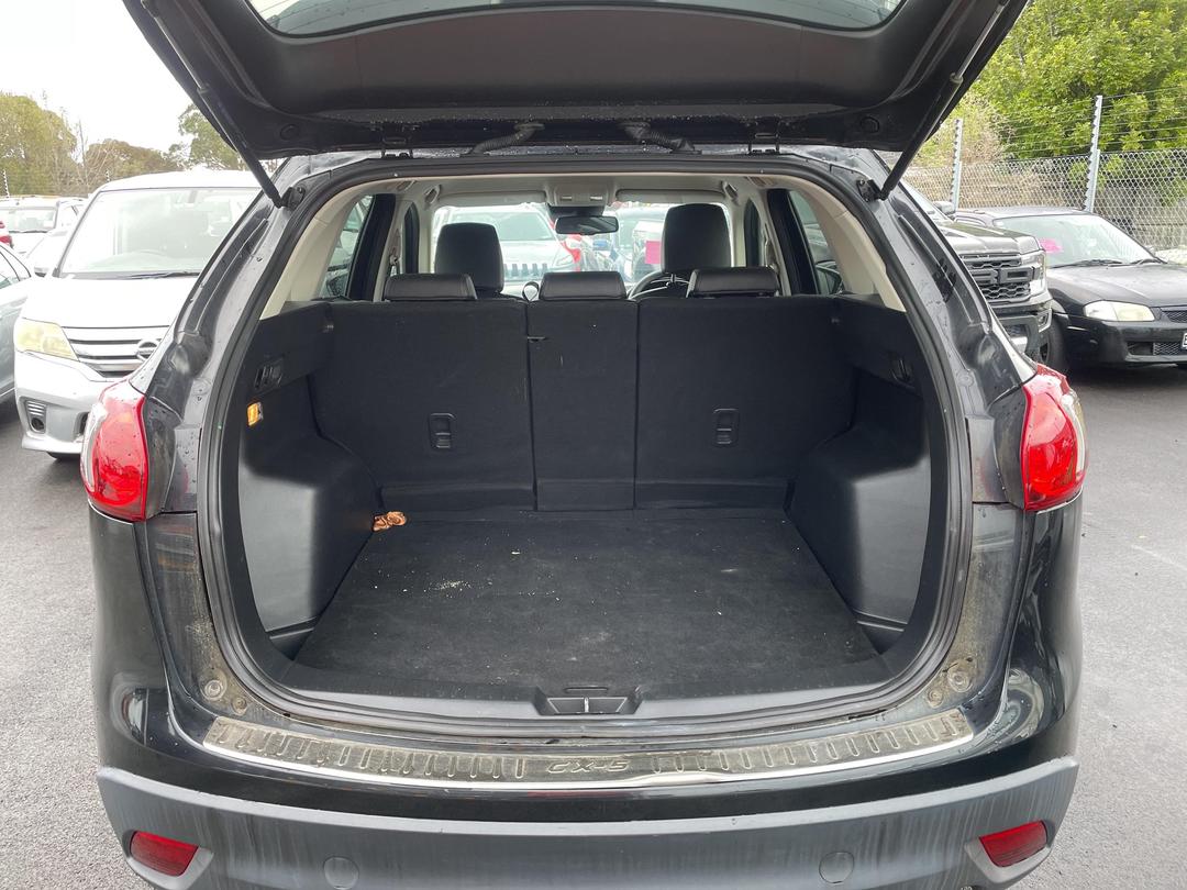 Photo '12' of Mazda CX-5