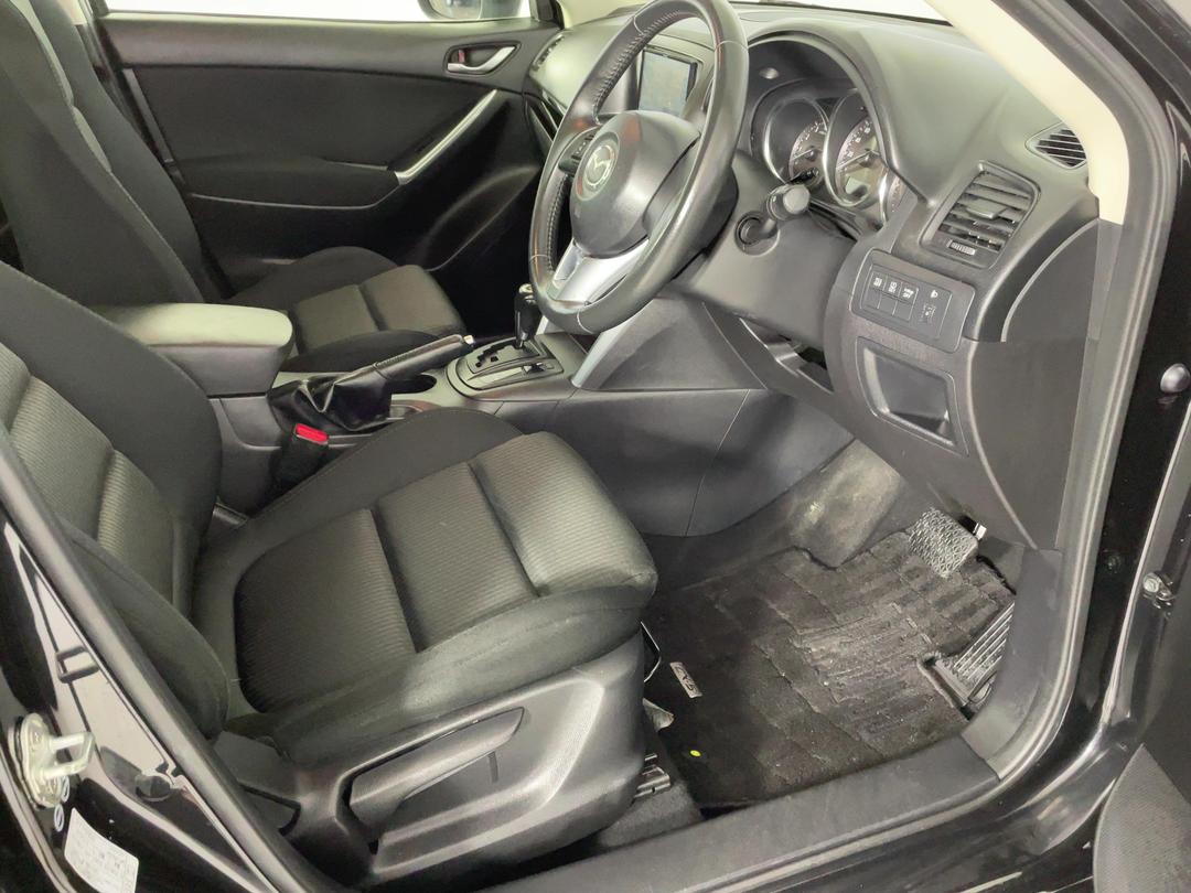 Photo '16' of Mazda CX-5