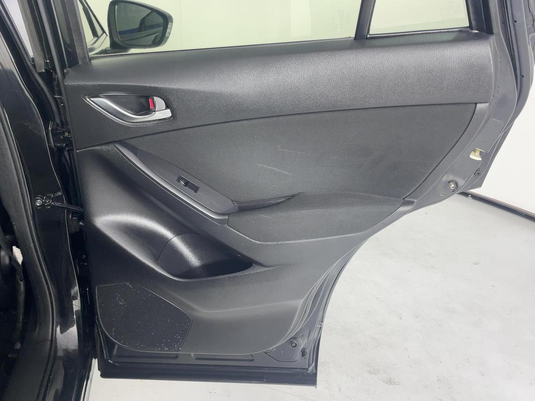 Photo '19' of Mazda CX-5