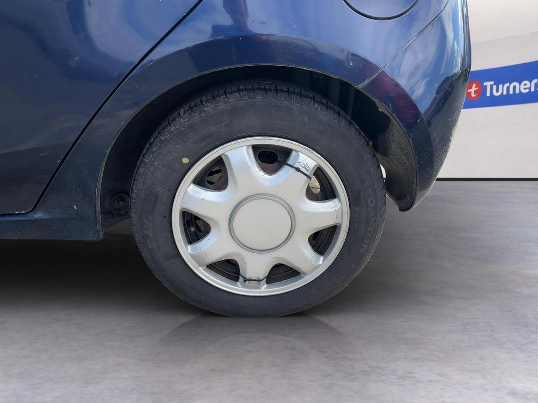 Photo '9' of Mazda Demio
