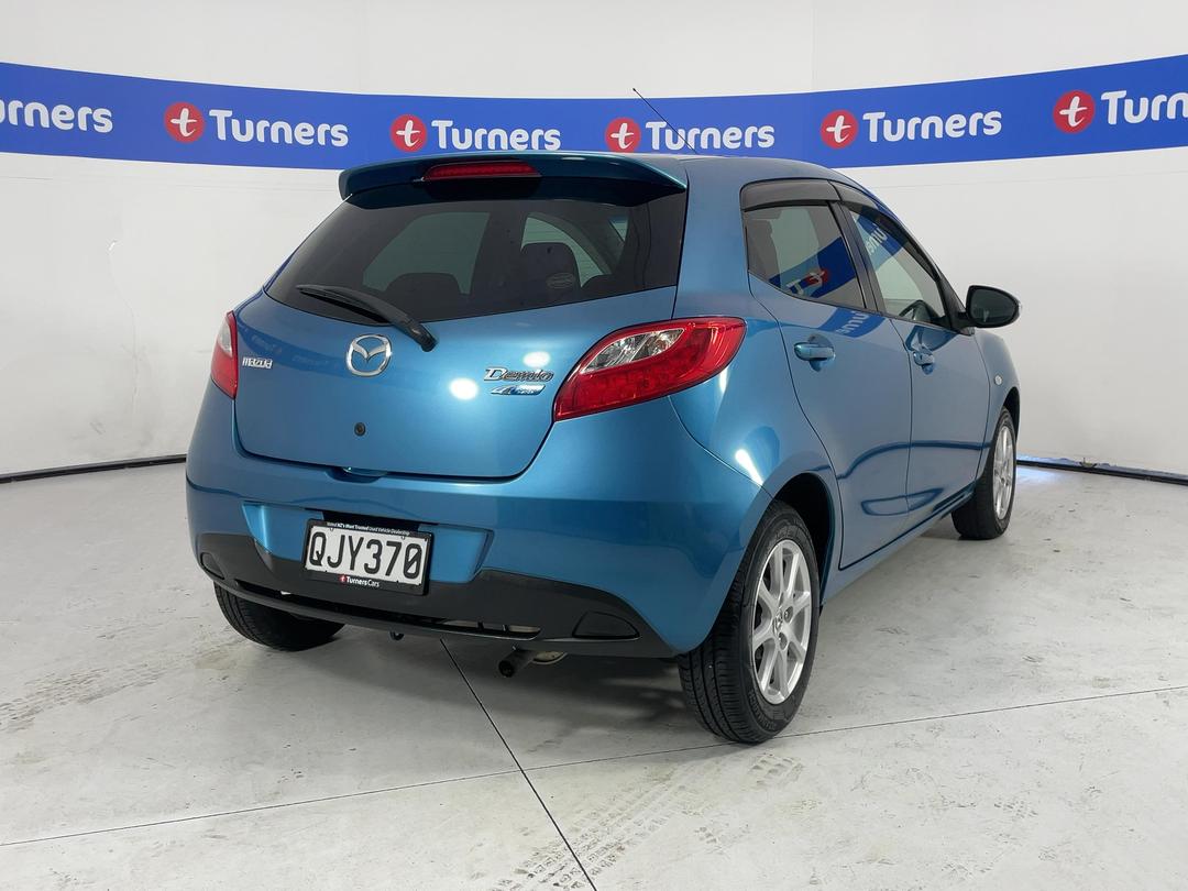 Photo '7' of Mazda Demio