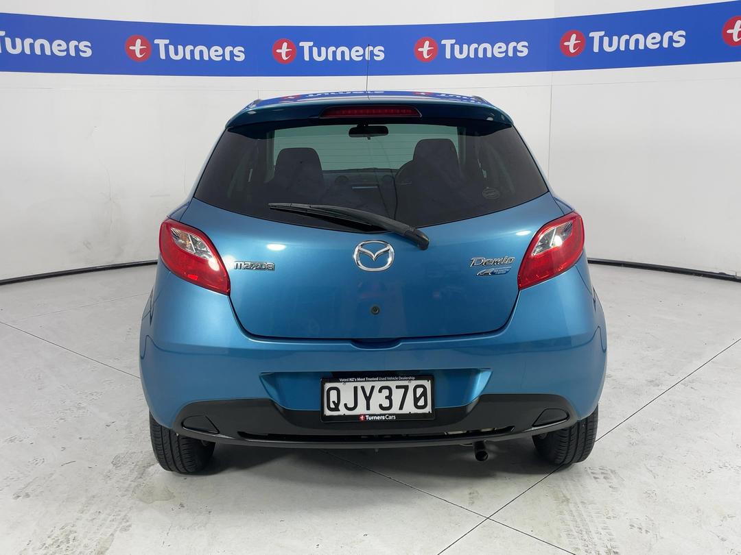 Photo '6' of Mazda Demio