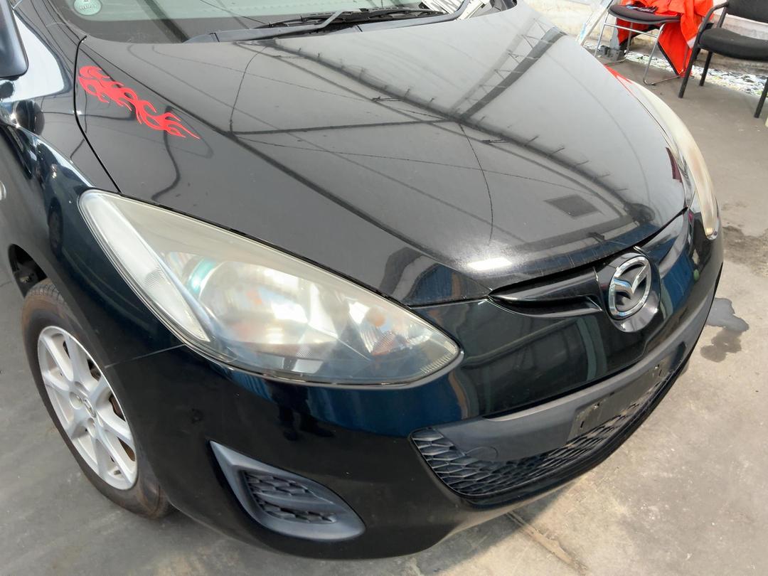 Photo '4' of Mazda Demio