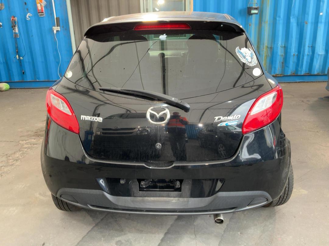 Photo '12' of Mazda Demio