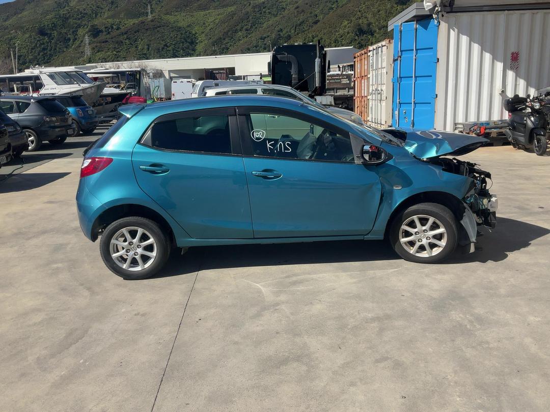 Photo '10' of Mazda Demio Photo '10' of Mazda Demio