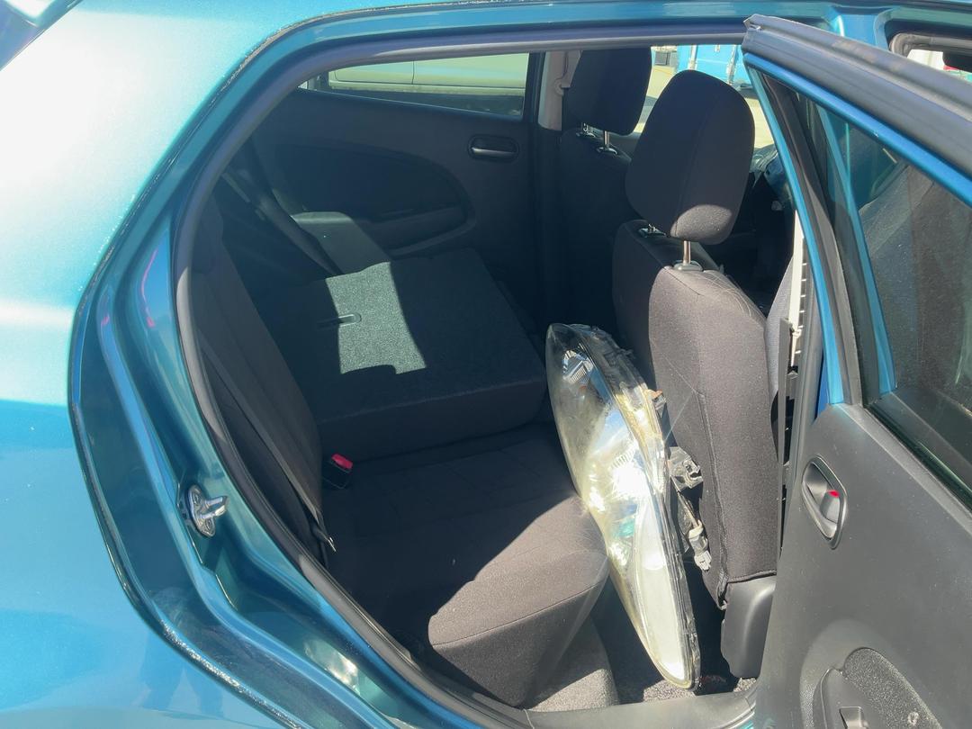 Photo '23' of Mazda Demio Photo '23' of Mazda Demio