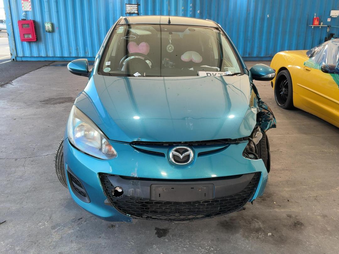 Photo '5' of Mazda Demio Photo '5' of Mazda Demio