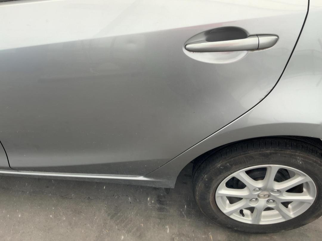 Photo '10' of Mazda Demio Photo '10' of Mazda Demio