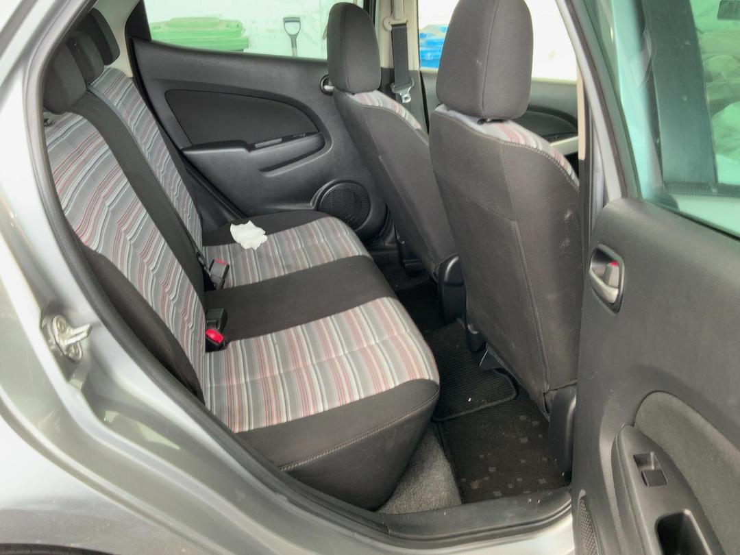Photo '17' of Mazda Demio Photo '17' of Mazda Demio