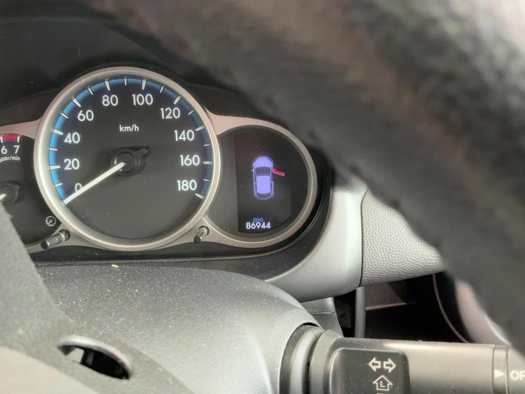 Photo '21' of Mazda Demio Photo '21' of Mazda Demio