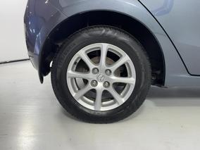 Photo '12' of Mazda Demio
