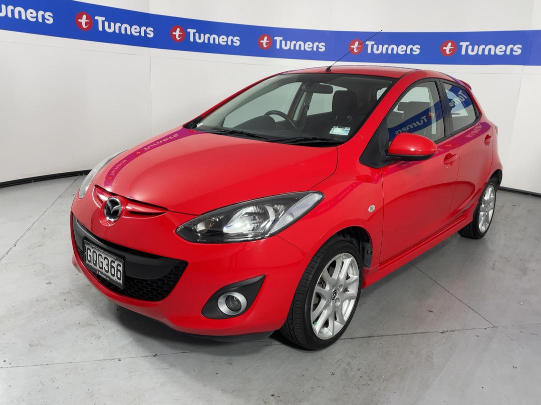 Photo '4' of Mazda Mazda2