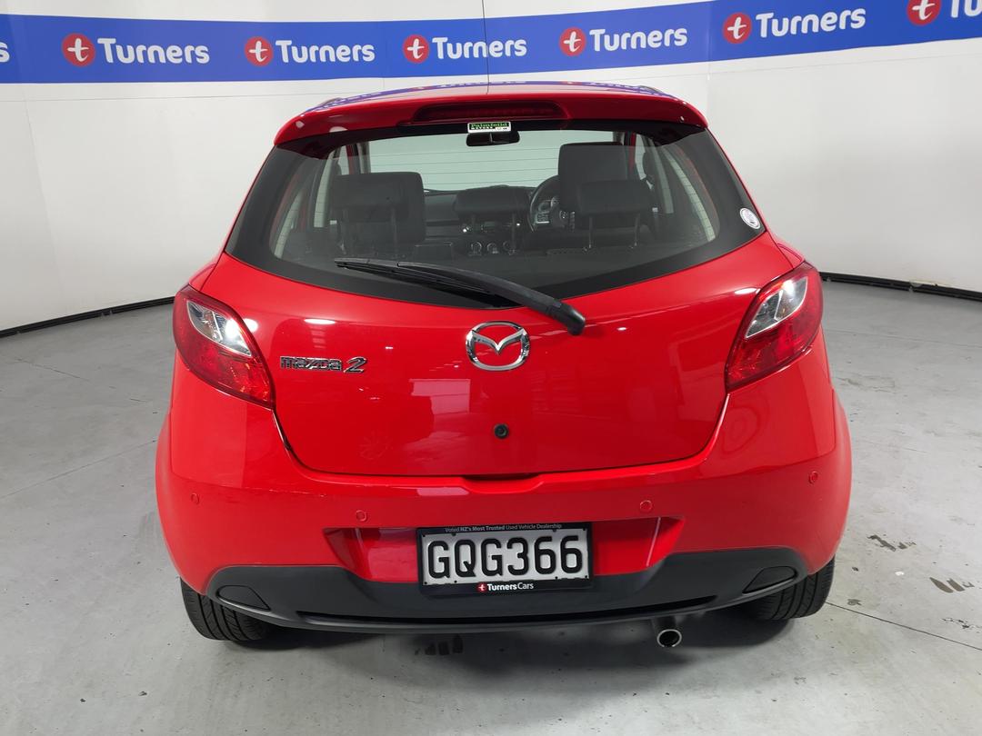 Photo '6' of Mazda Mazda2
