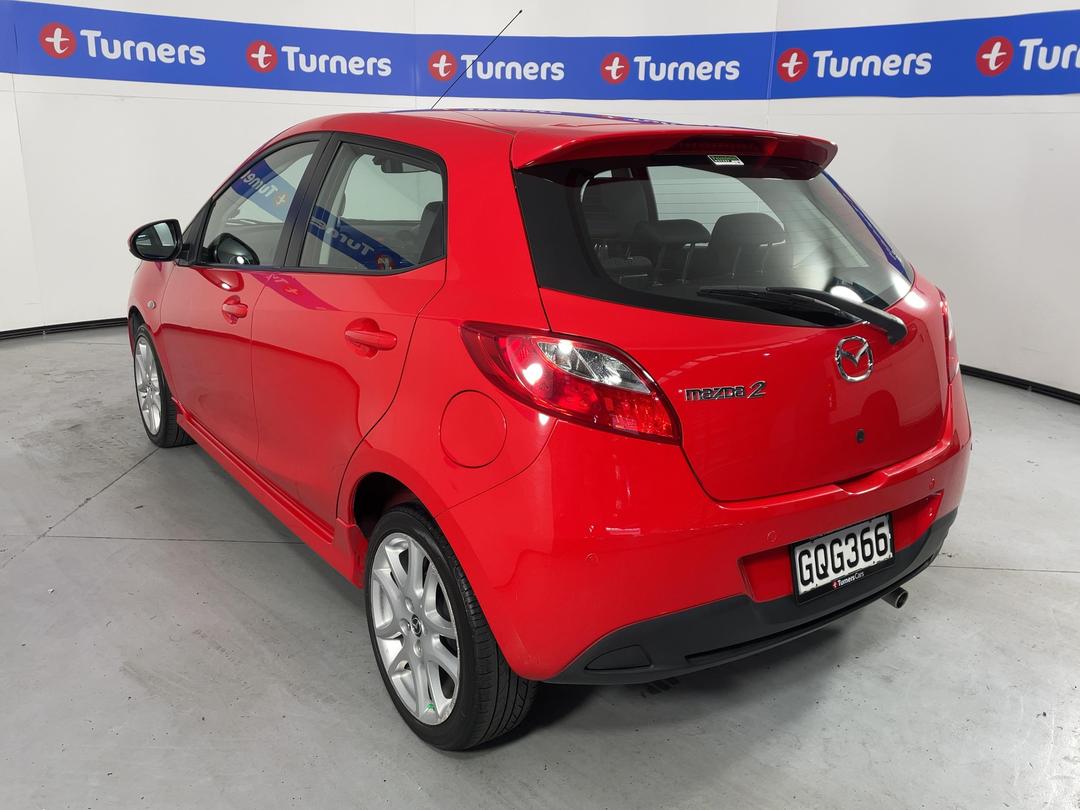Photo '5' of Mazda Mazda2