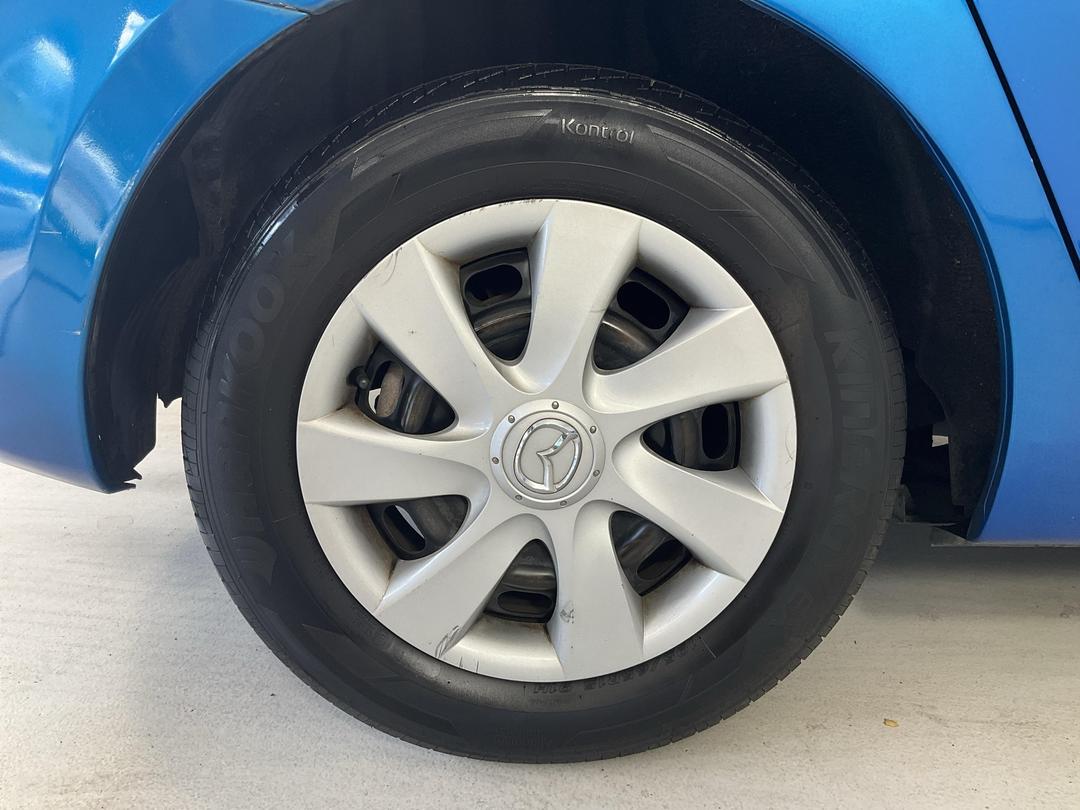 Photo '12' of Mazda Mazda3