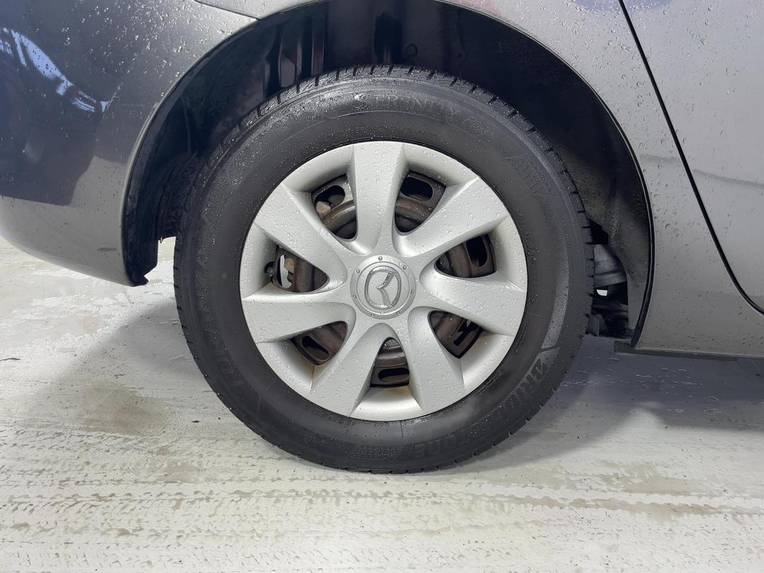 Photo '12' of Mazda Mazda3