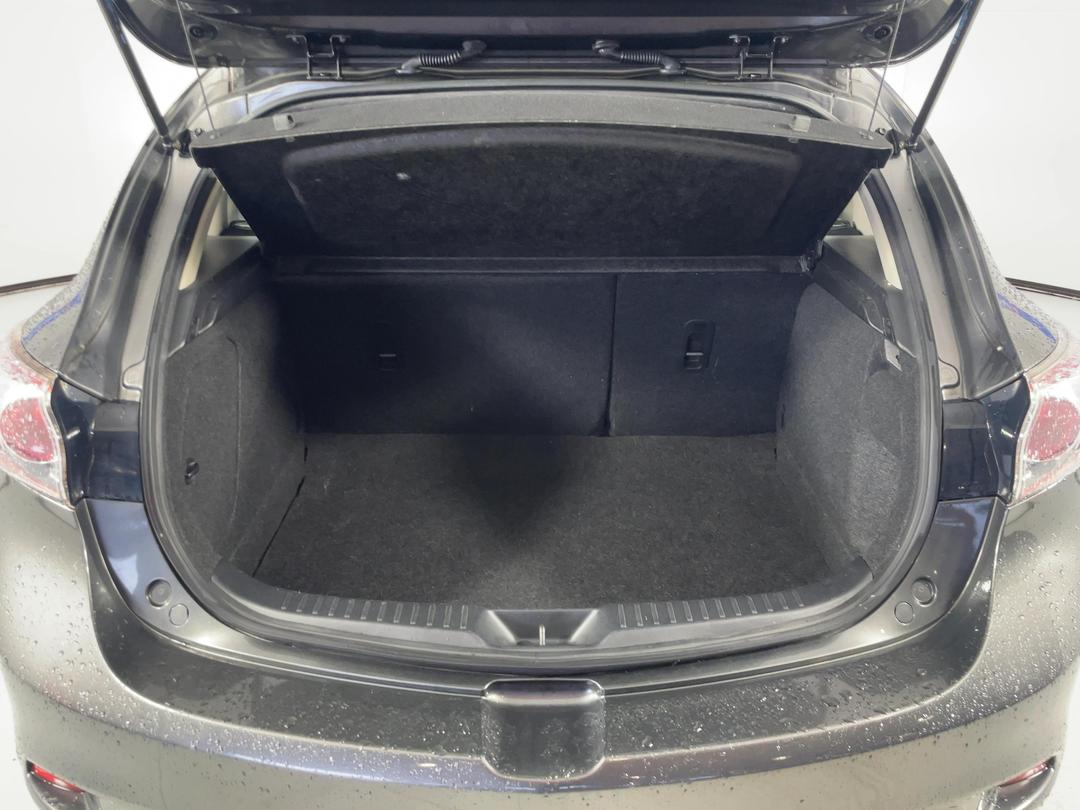 Photo '14' of Mazda Mazda3