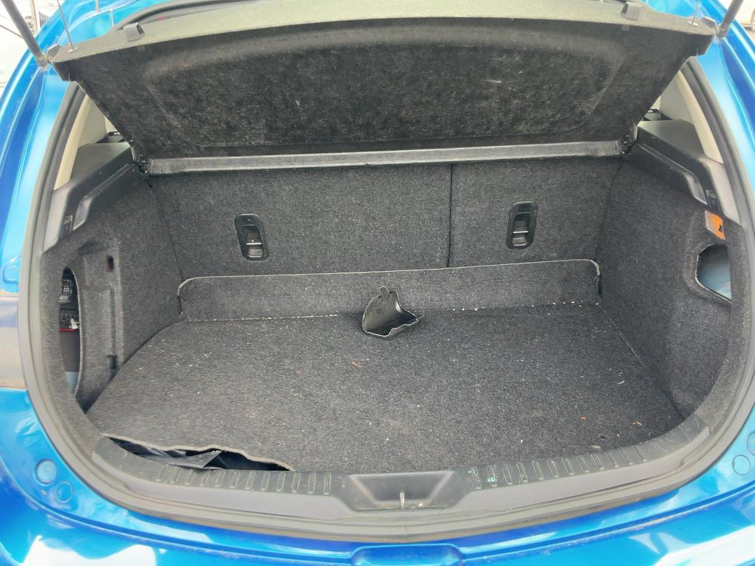 Photo '6' of Mazda Mazda3 GLX Photo '6' of Mazda Mazda3 GLX
