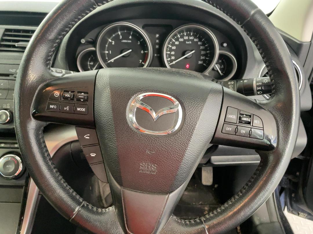Photo '28' of Mazda Mazda6
