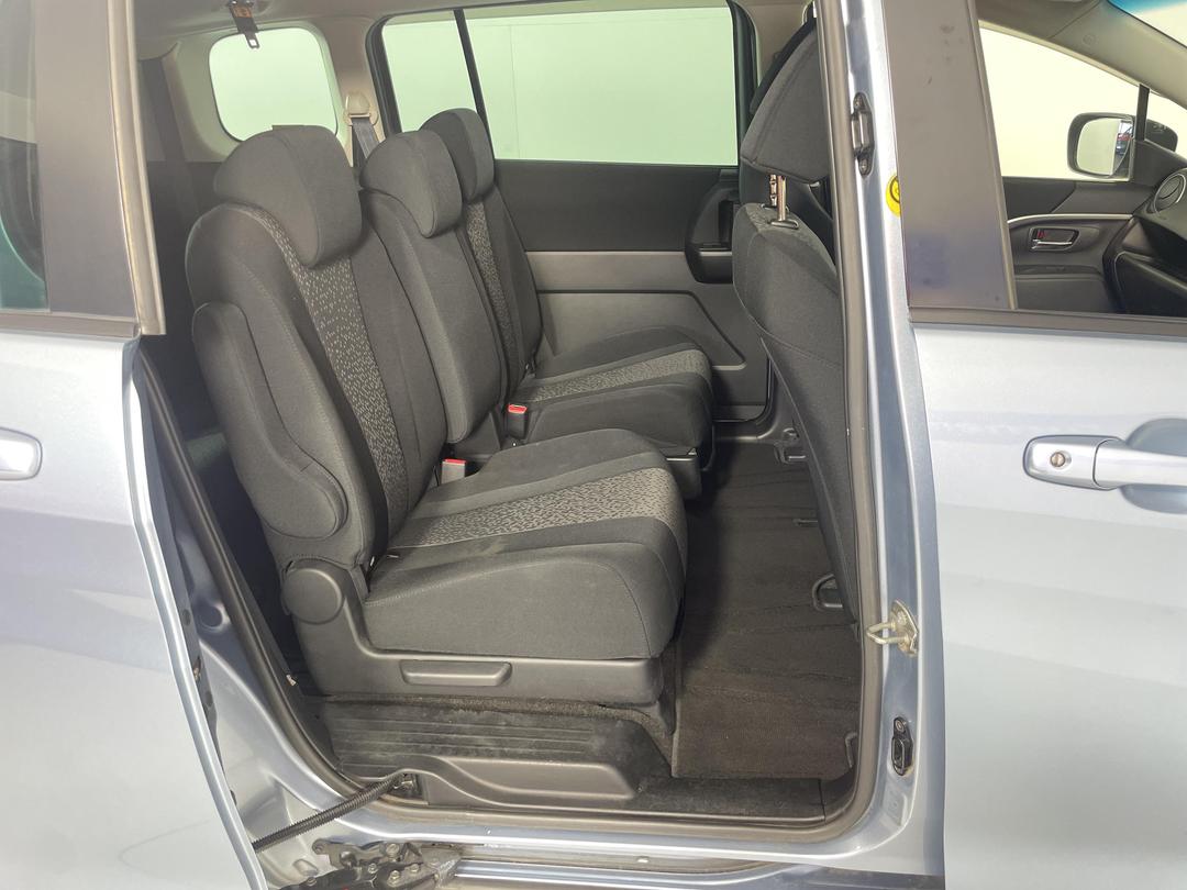 Photo '19' of Mazda Premacy