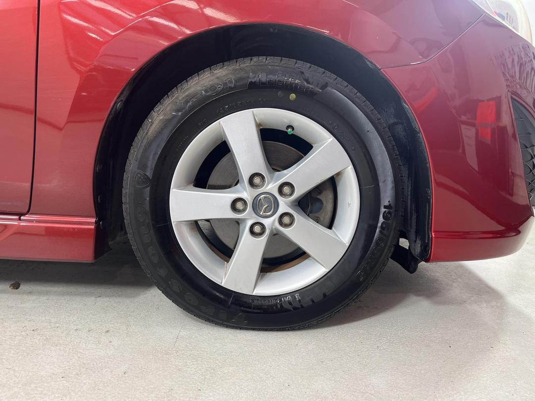 Photo '9' of Mazda Premacy