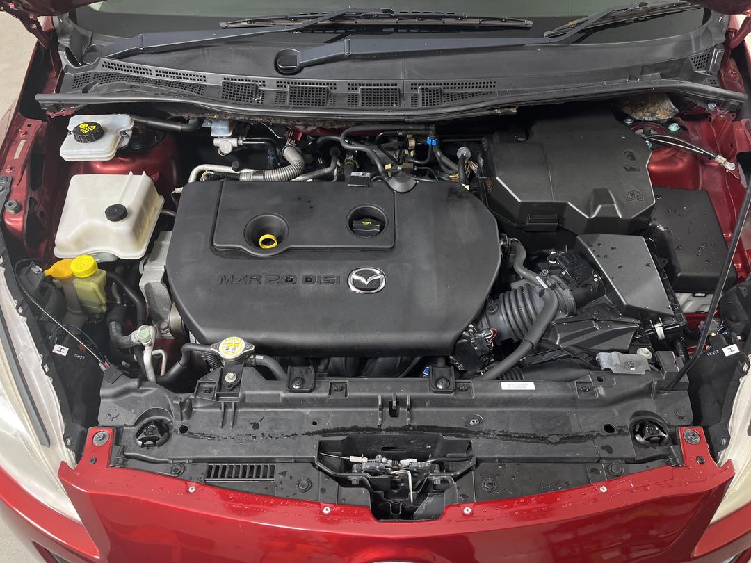 Photo '13' of Mazda Premacy