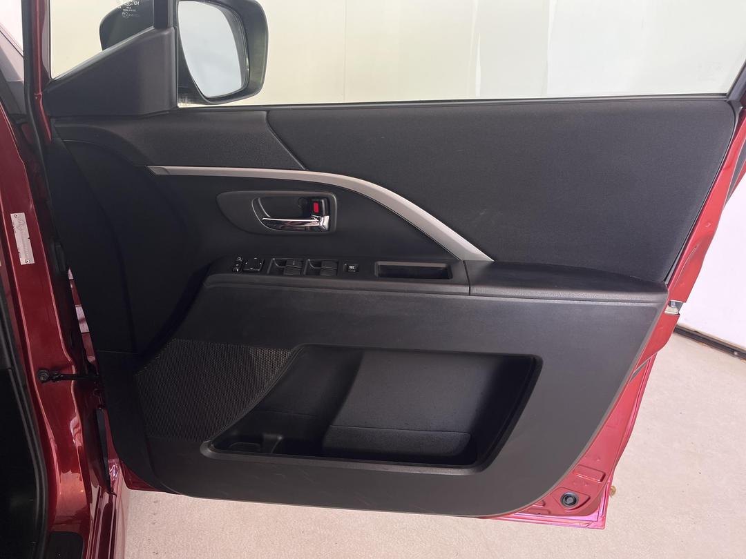 Photo '15' of Mazda Premacy