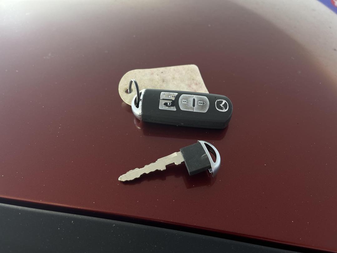 Photo '21' of Mazda Premacy